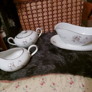 LOT OF 3 HEINRICH H&C SELB BAVARIA  DISHES GRAVY BOAT BOWL SUGAR CREAMer